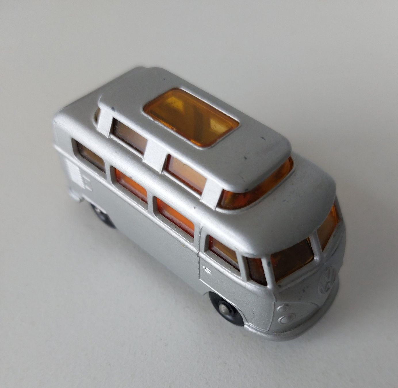 Matchbox Modellini d'auto: Matchbox Lesney Nr. 34C VW BUS Camper – Usato da Schenkon venduto da Elbarto007