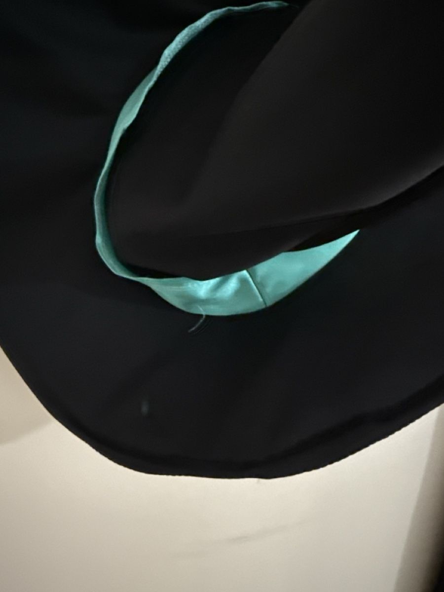 Costumi: Witch costume 7-9 years – Usato da Genève venduto da hai_2rp8 2