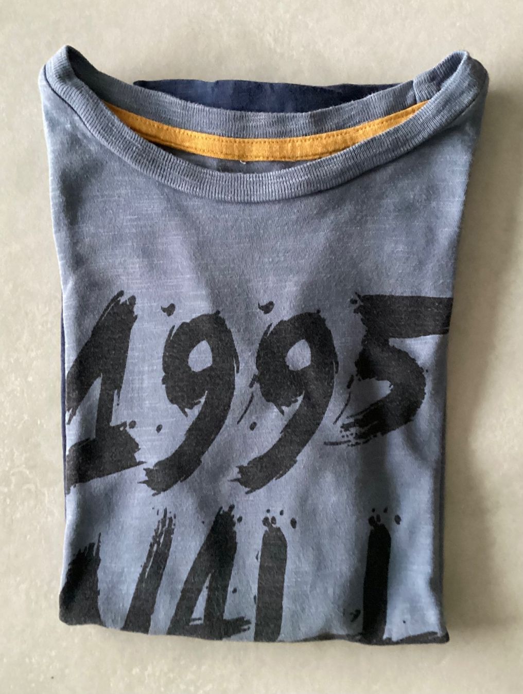 H&M Pulls et sweat-shirts: Langarmshirt blau Gr. 128/140 – D'occasion à Wagen par papai1 1