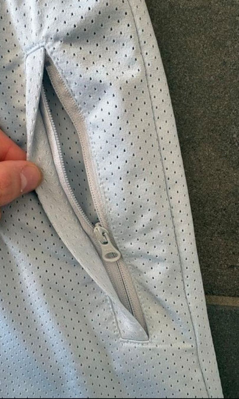 Pantaloni: Basketballshorts Peso – Usato da Vogelsang AG venduto da villa9 3