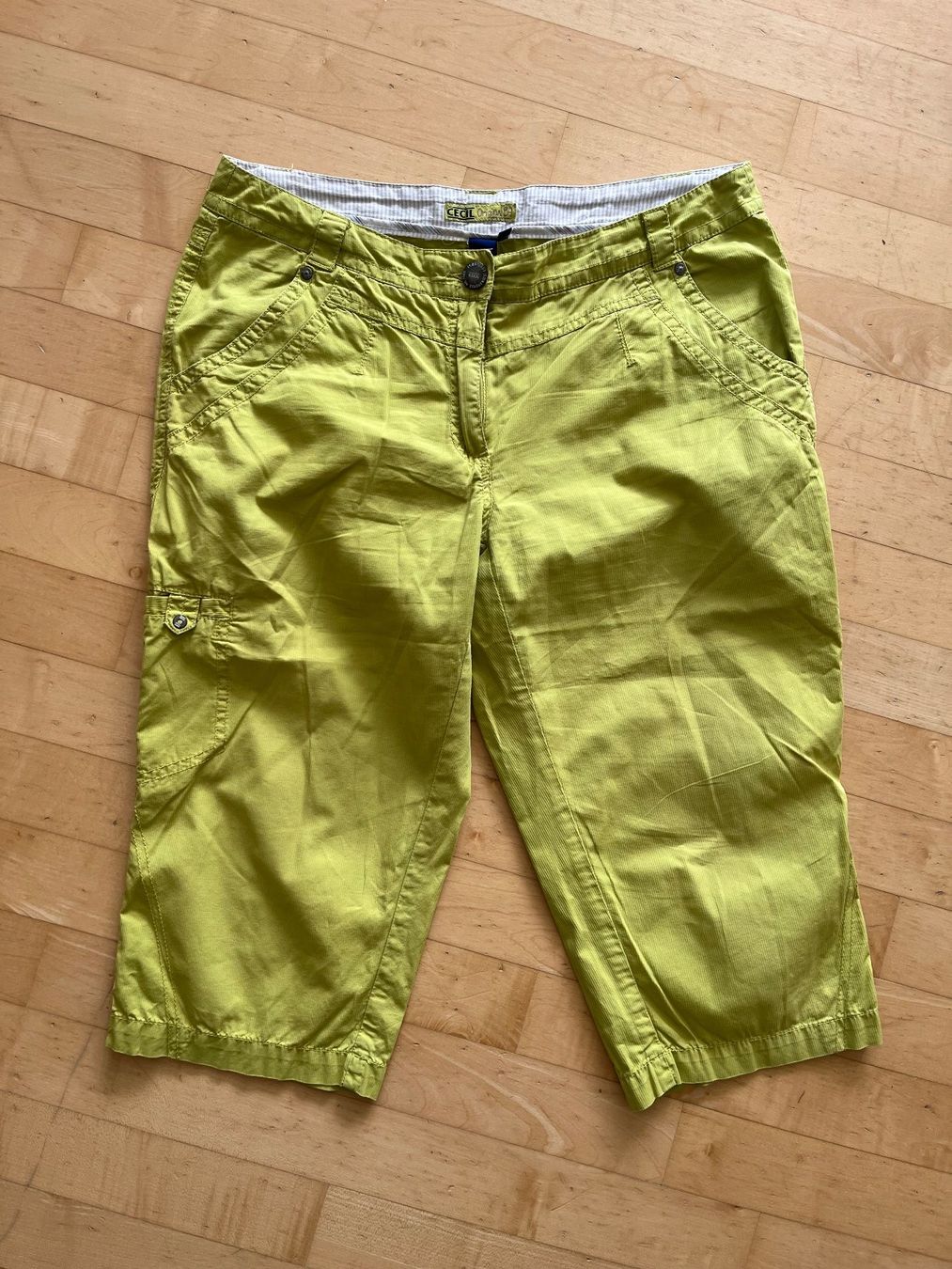 Cecil Pantaloni: CECIL Caprihose, Gr. 31, Apfelgrün – Usato da Wetzikon ZH venduto da jusc710