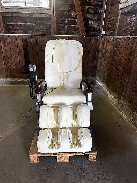 Fauteuils: Massagesessel  – D'occasion à Niederurnen par dia_wj75 2
