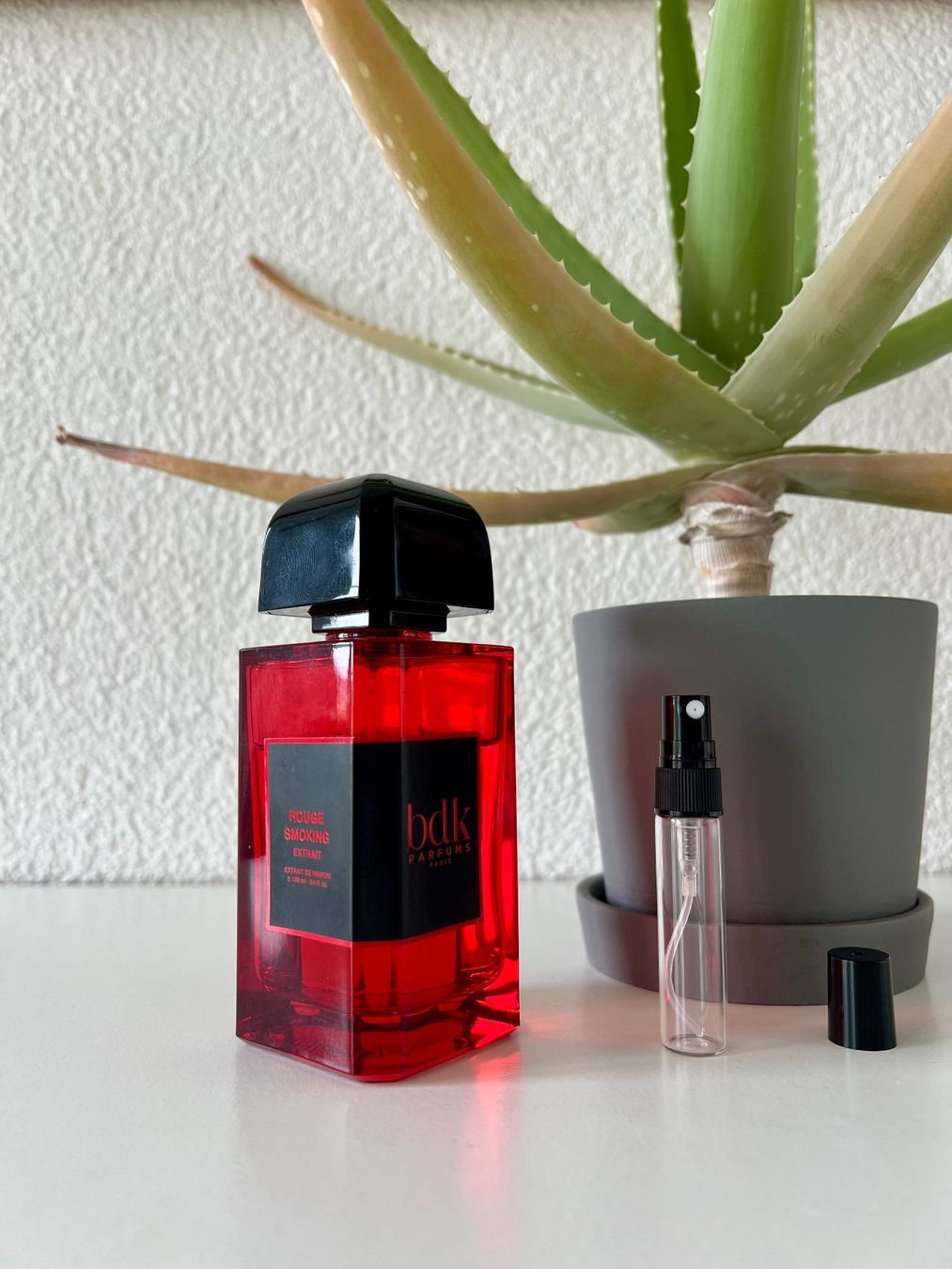 Profumi & Eau de Toilette: bdk Rouge Smoking Extrait 5ml Abfüllung – Nuovo (secondo la descrizione) da St. Gallen venduto da Marcus1996