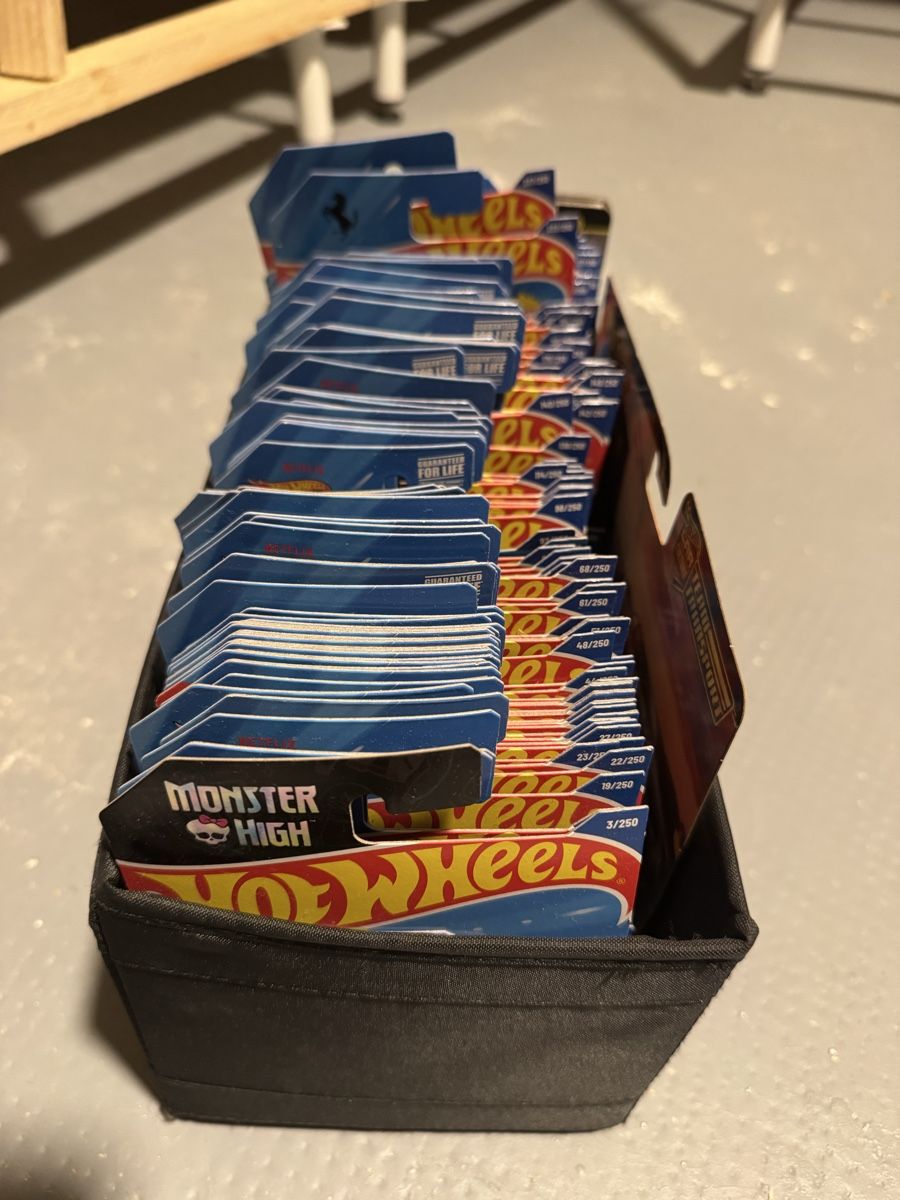 Hot Wheels Modellini d'auto: HotWheels - Full Mainline 2025 + divers – Usato da Miège venduto da Mickit92 7