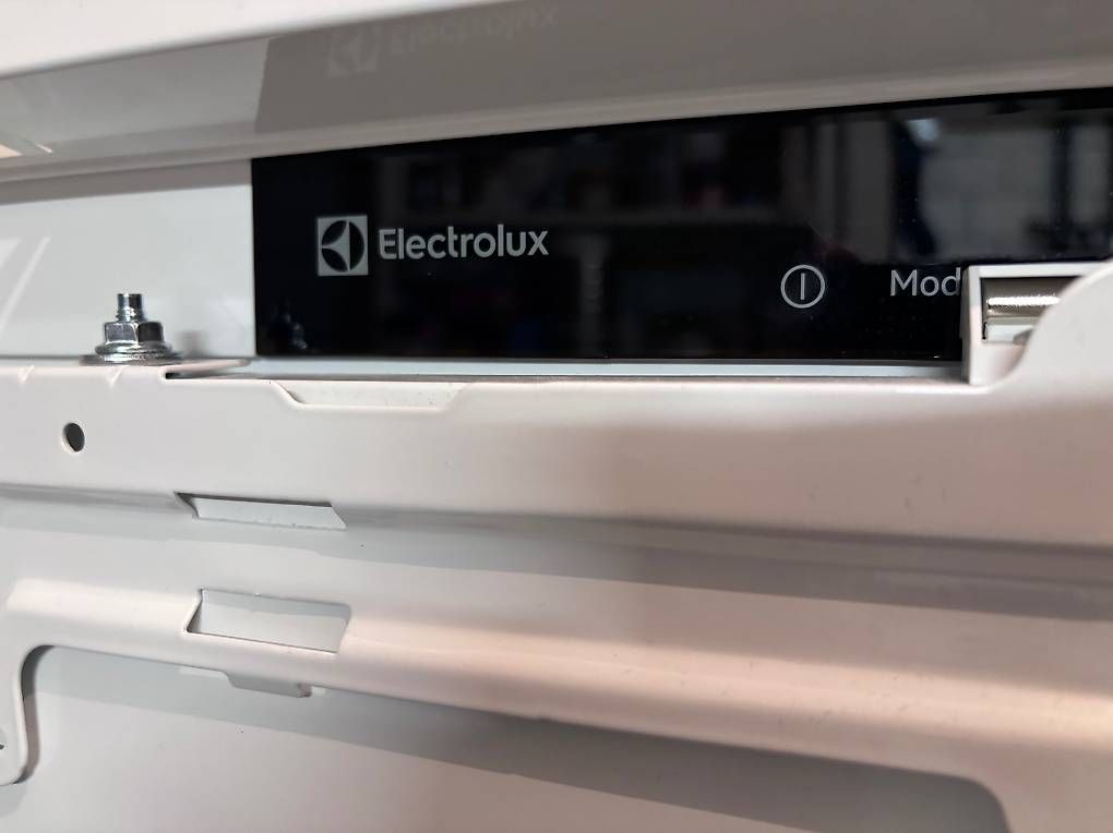 Electrolux Réfrigérateurs: Elektrolux Einbaukühlschrank – D'occasion à Niedermuhlern par Mel_c 2