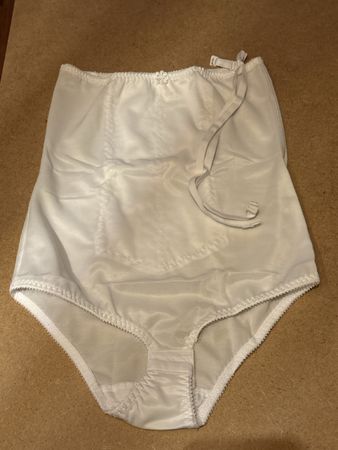 Kompressions Unterbrust Body
