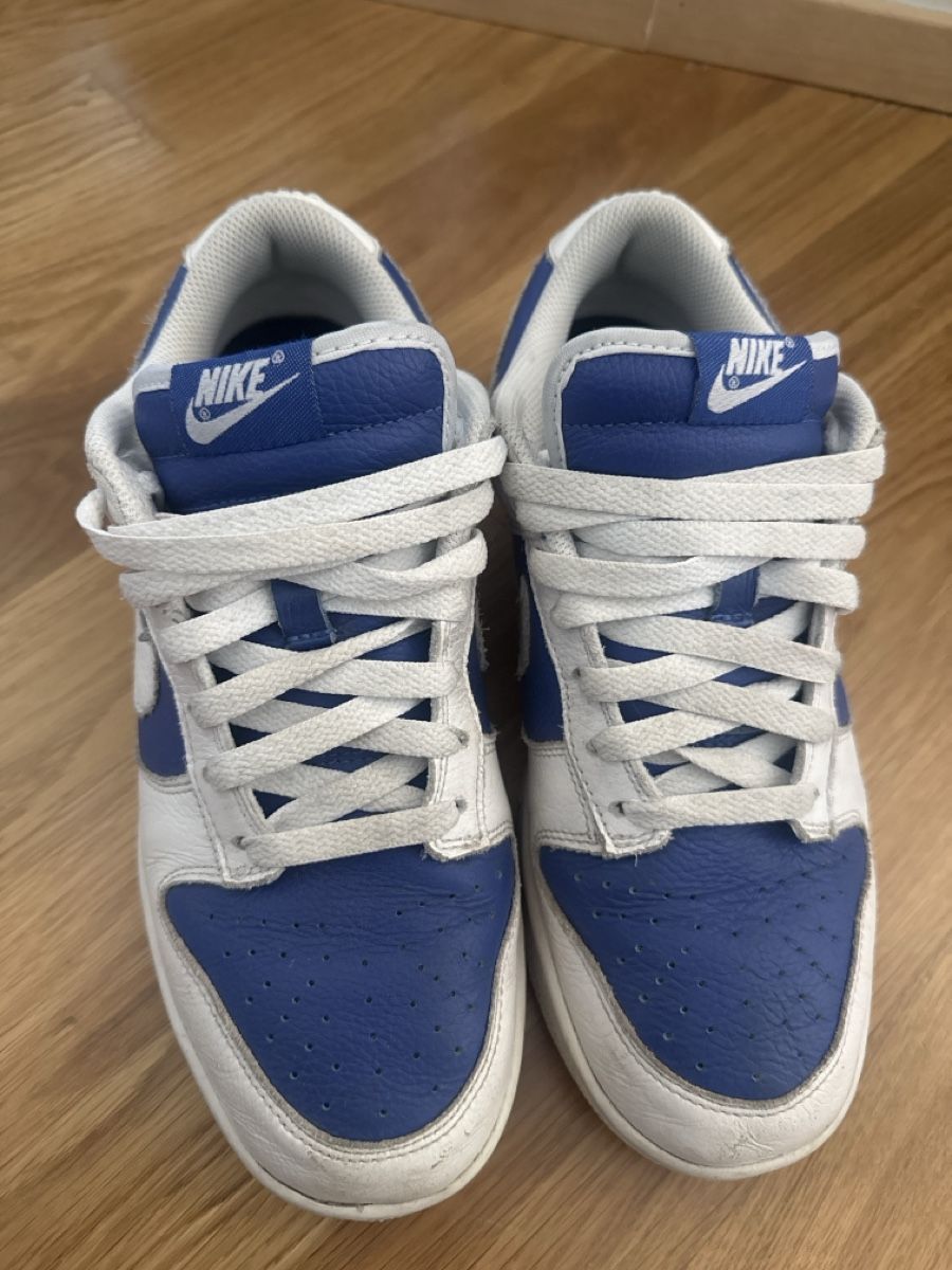 Nike Scarpe da uomo:  Nike Dunk bleu et blanc taille 41 – Usato da Prilly venduto da dan_m8jz