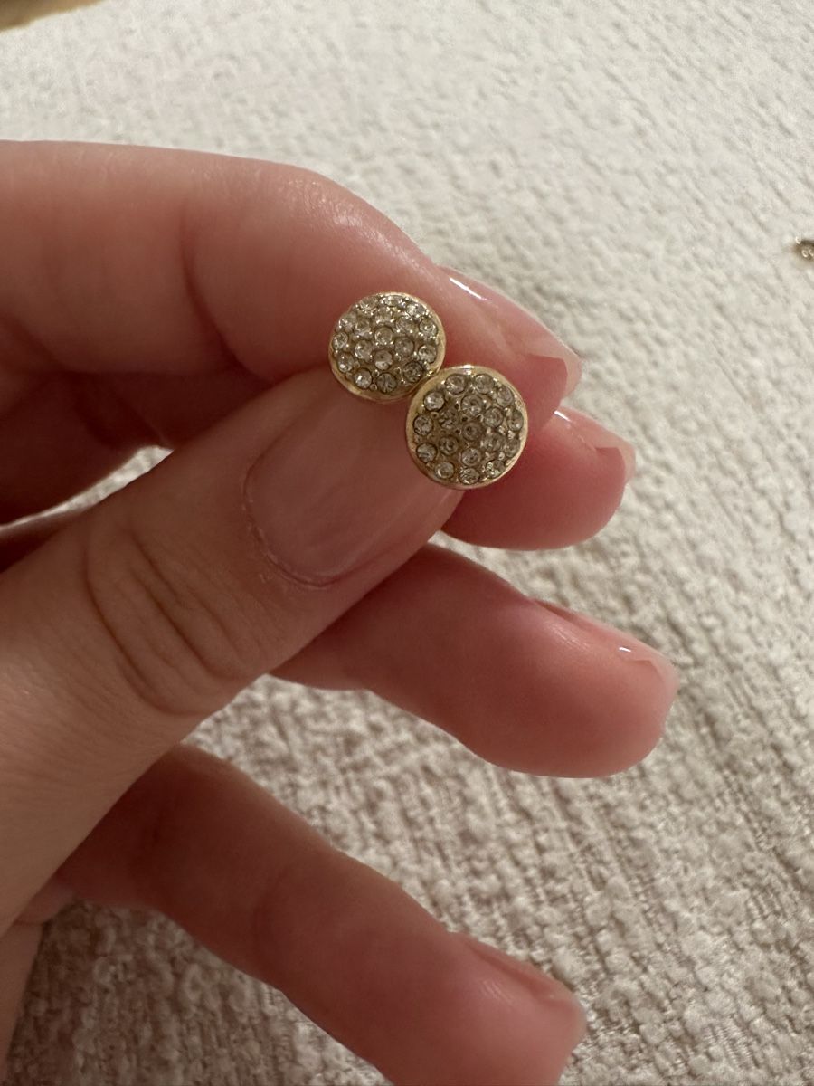 Michael Kors Orecchini pendenti & Orecchini a lobo: Elegante Ohrstecker, goldfarben mit Strass, verbogen – Usato da Zollikofen venduto da mel_b9qm 2