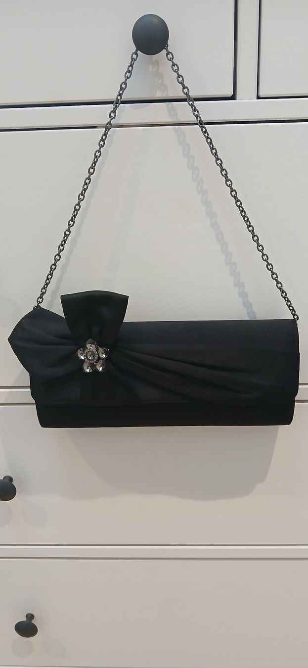 Taschen für Damen: Clutch mit Schmuckstein schwarz / Elegante Abendtasche – Neu (gemäss Beschreibung) aus Rupperswil von Nalli88