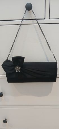 Clutch mit Schmuckstein schwarz / Elegante Abendtasche