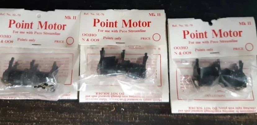 Modellini di ferrovie: Peco streamline 3 Stk POINT MOTOR neu – Nuovo e nell'imballaggio originale da Safenwil venduto da rob_c8dh