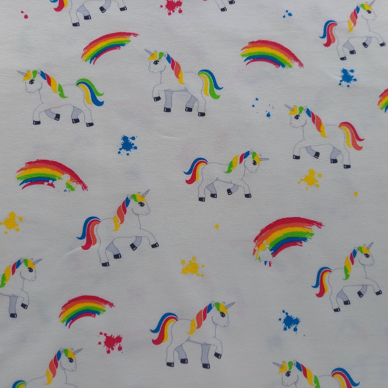 Tessuti: Jersey Regenbogen-Einhorn creme – Nuovo e nell'imballaggio originale da Winterthur venduto da Kimbana