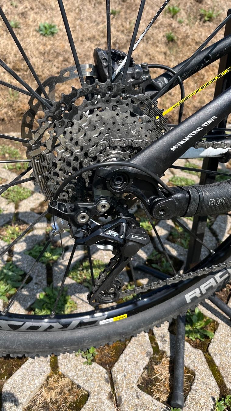 Canyon Biciclette: Vélo VTT Canyon Nerve AL fully 29 – Usato da Le Locle venduto da Roger46 2