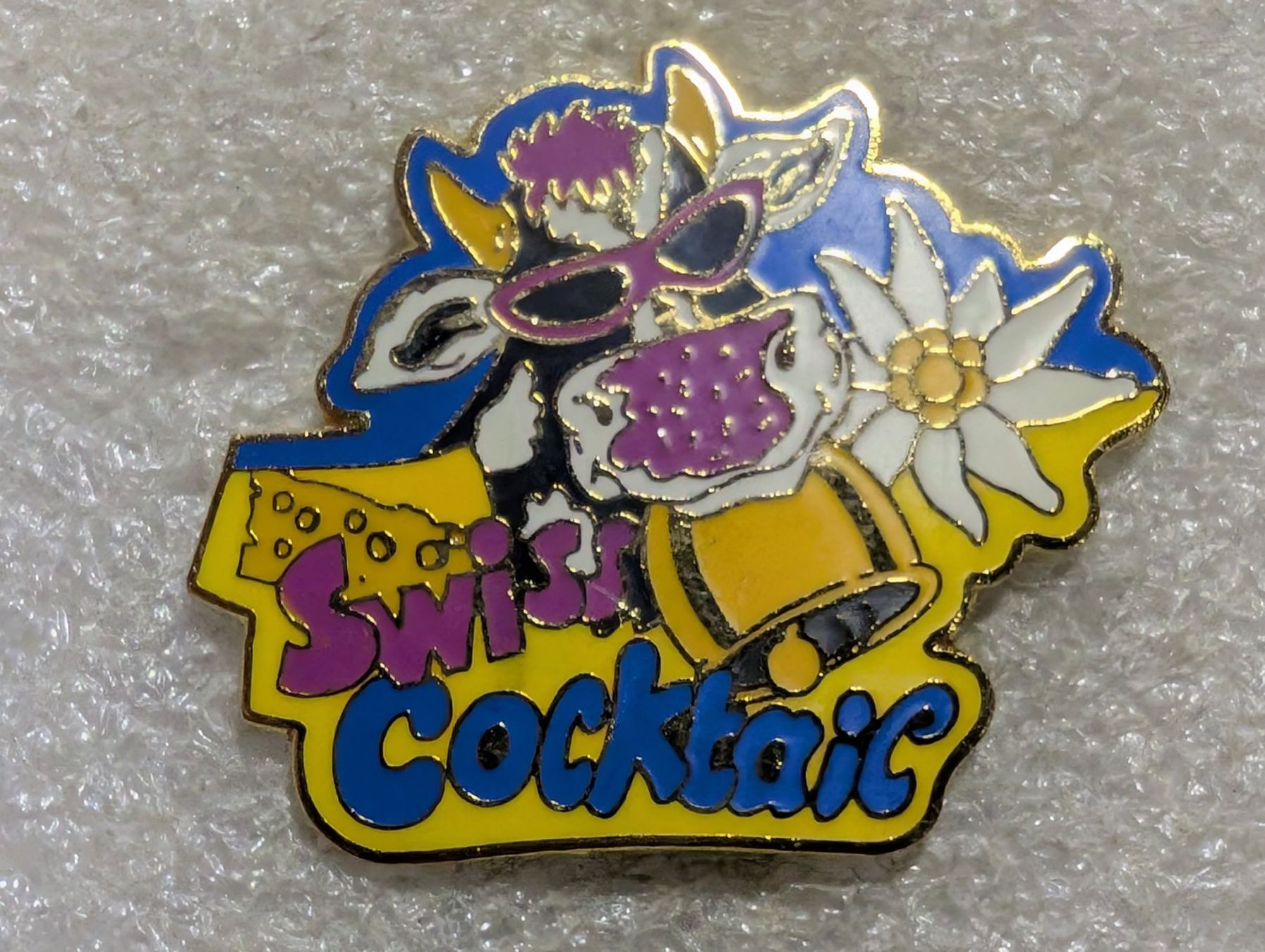 Plaquettes & Badges: Ansteckpin 189: Swiss Cocktail – D'occasion à Oppligen par Pin-Fall-Shop