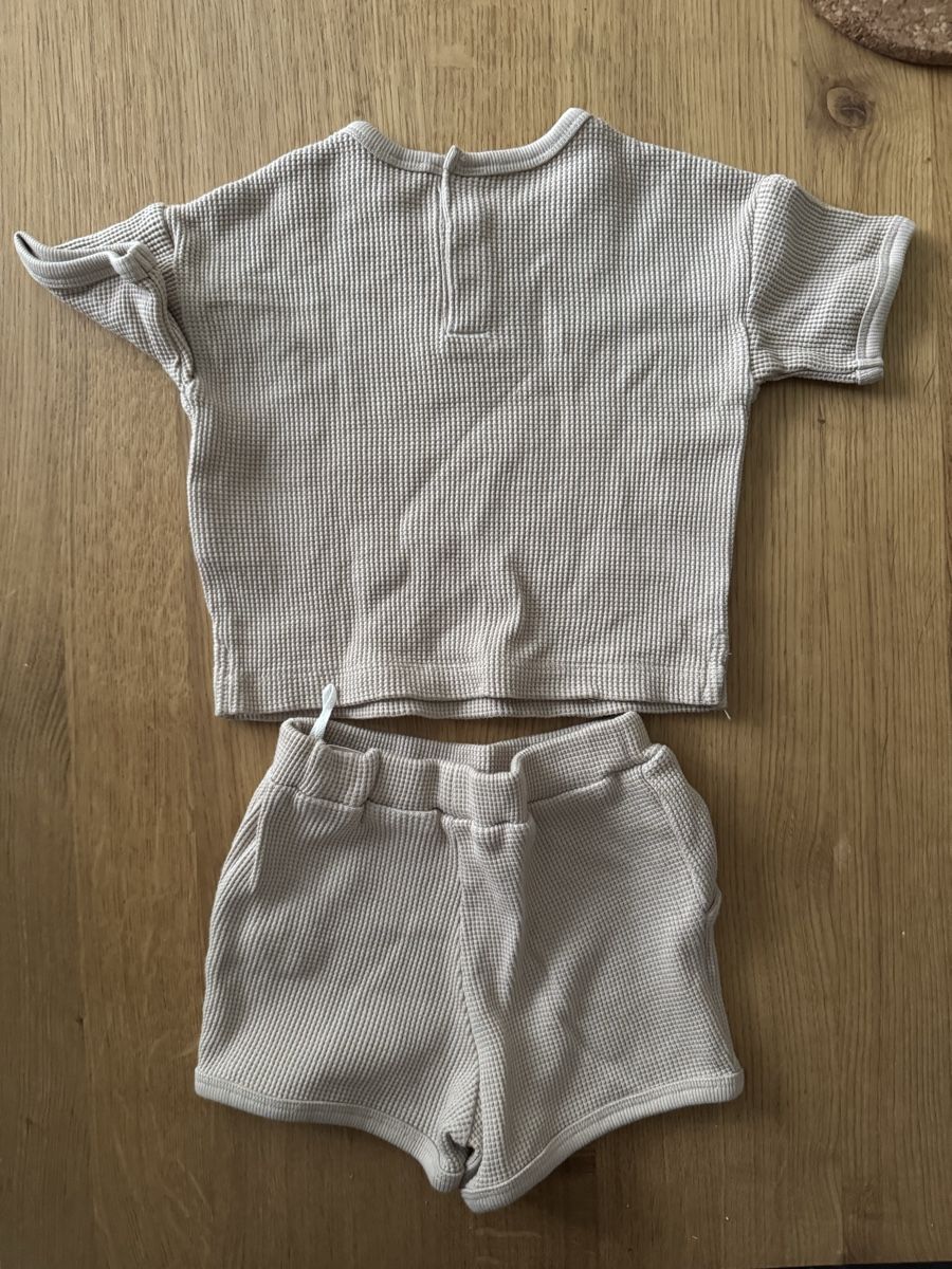 H&M Lotti & Set di vestiti: Body Set Grösse 68 Top Zustand! – Nuovo e nell'imballaggio originale da Sonnental venduto da sop_9scm 1