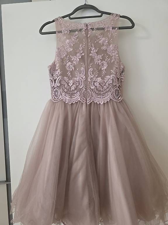 Vestiti: Ballkleid – Usato da Luzern venduto da mos_vvy7 3