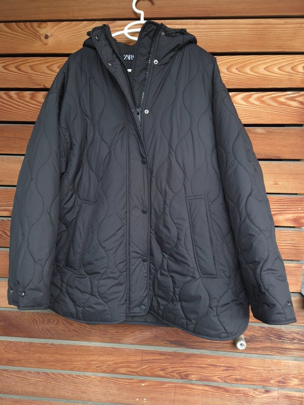 Zara Giacche: Neu Damen Jacke mit Kaputze – Nuovo (secondo la descrizione) da Wettingen venduto da mas_8829