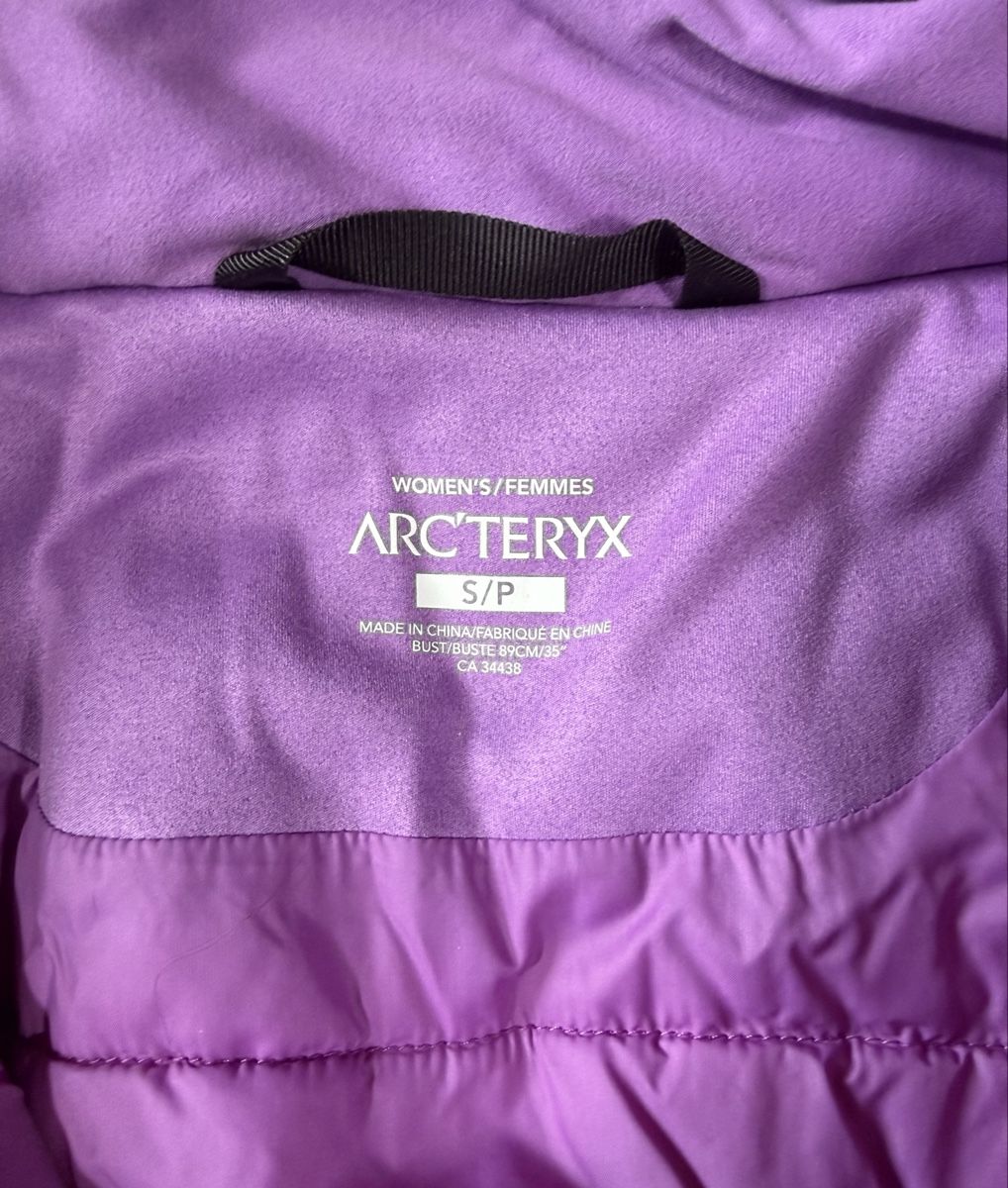 Arcteryx Jacken: Arcteryx Jacke  – Gebraucht aus Pfäffikon ZH von Nataliia. 3