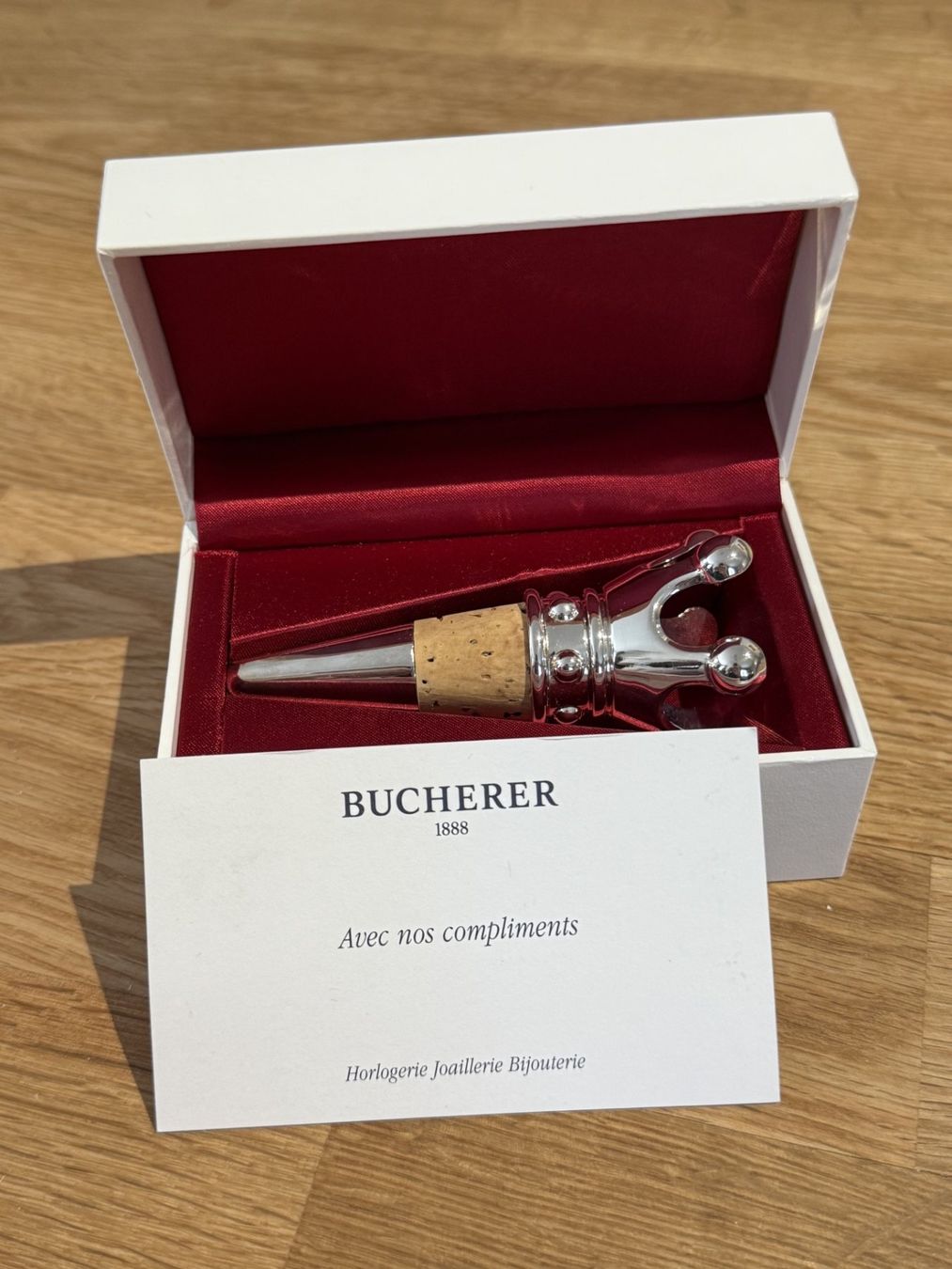 Tutte le decorazioni: bouchon article publicitaire Bucherer joaillerie – Nuovo (secondo la descrizione) da Echallens venduto da Says1