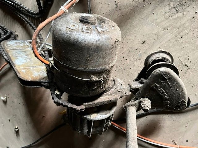 Palans, treuils: Kettenzug mit Elektromotor – D'occasion à Gurbrü par joya0204 1