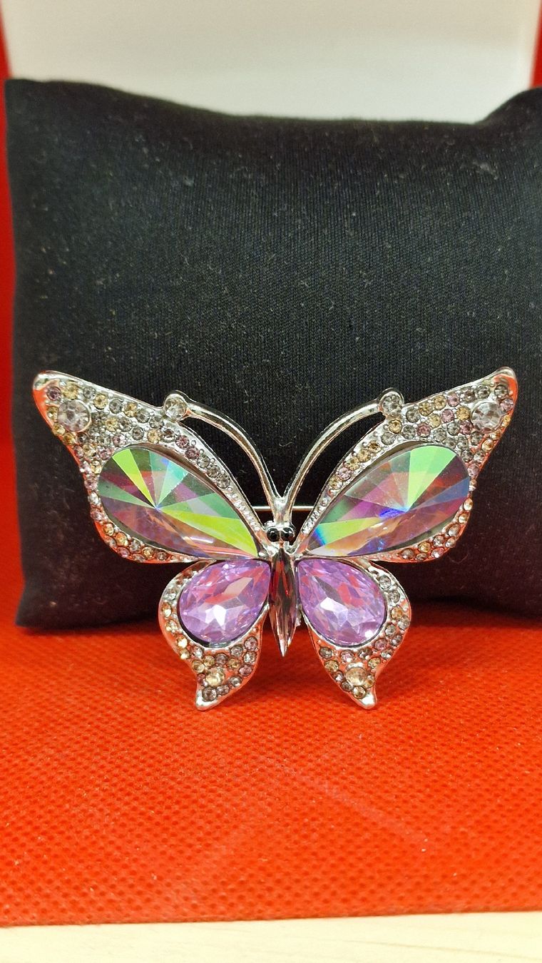 Spille & Fermagli: Brosche Schmetterling mit Steinchen neuwertig – Nuovo (secondo la descrizione) da Herisau venduto da Antiques.AR