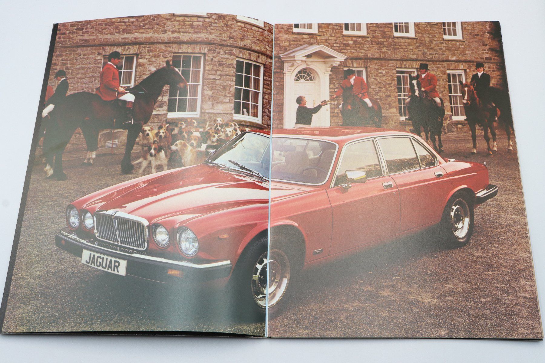 Jaguar Documenti: Jaguar XJ6 / XJ12 1979 Prospekt – Usato da Bühl b.Aarberg venduto da Collectorpassions 3