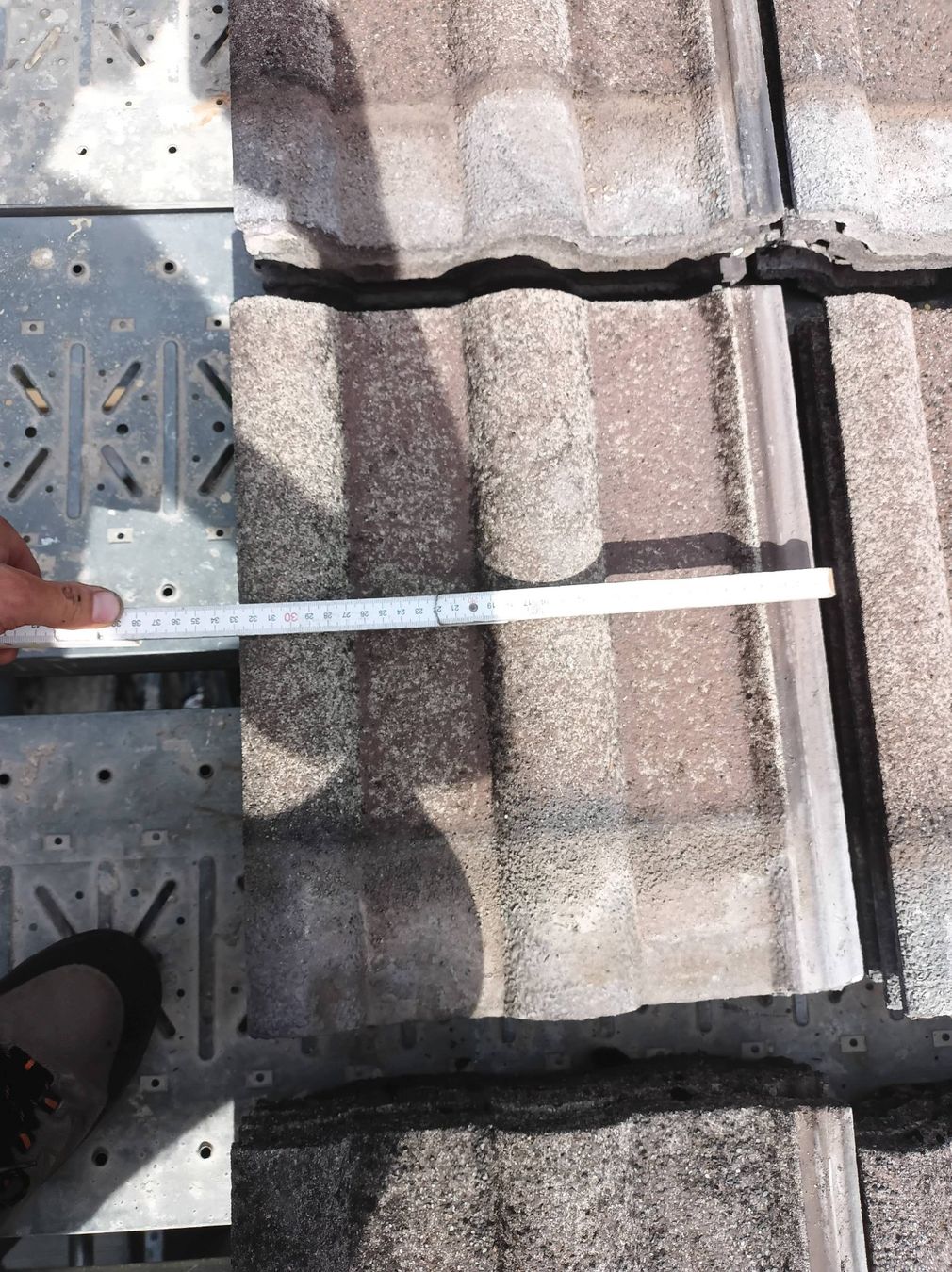 Pietre & tegole: gebrauchte Beton Dachziegel – Usato da Faido venduto da felsentor 4