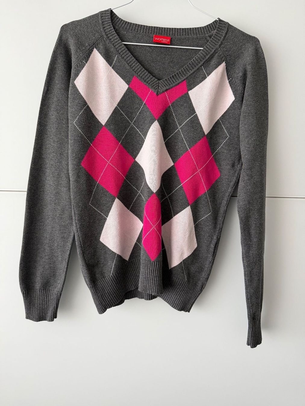 Maglioni & Felpe: Pullover grau mit Argyle Muster (rosa/pink), Grösse S – Usato da Niederteufen venduto da biendlee