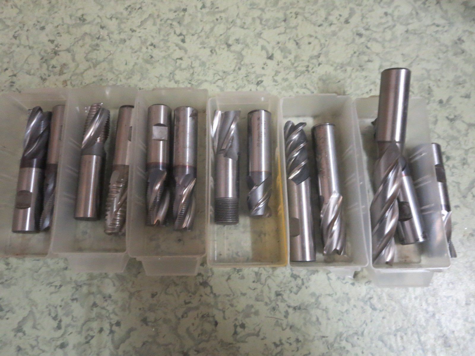 Tutti gli attrezzi: Fräser Set Durchmesser 20mm 13 Stk – Usato da Hombrechtikon venduto da cnc_t7bw