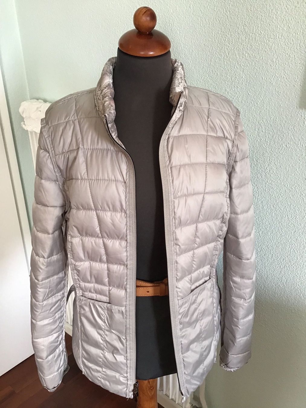 Bonita Jacken: BONITA wattierte Steppjacke Pythonprint Gr. 38/40 – Gebraucht aus Besazio von lionheart63 6