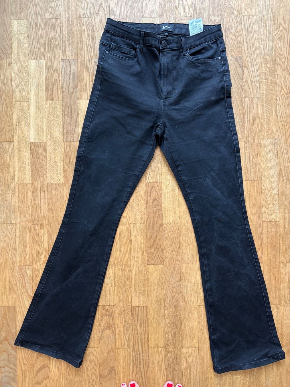 Only Jeans: Jean noir ONLY noir taille 30/ L – Usato da Zürich venduto da mcotti01