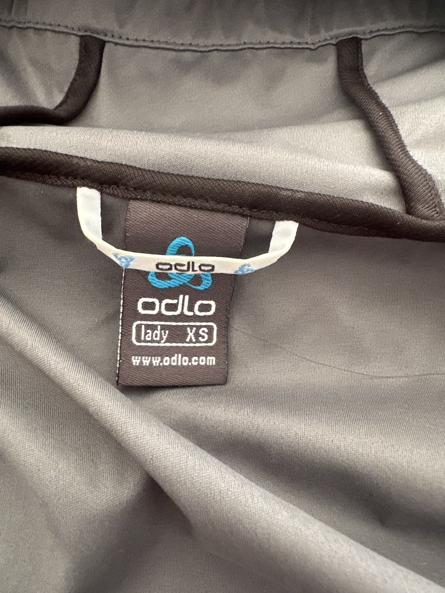 Odlo Jacken: Odlo Damen Jacke, schwarz, NEU, windproof – Neu (gemäss Beschreibung) aus Dübendorf von Bella1177 2