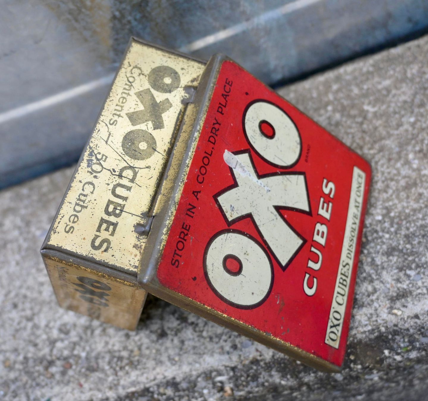 Barattoli: Vintage Blechdose OXO CUBE Strengthens Every Dish – Usato da Pfaffhausen venduto da mono_rec 6