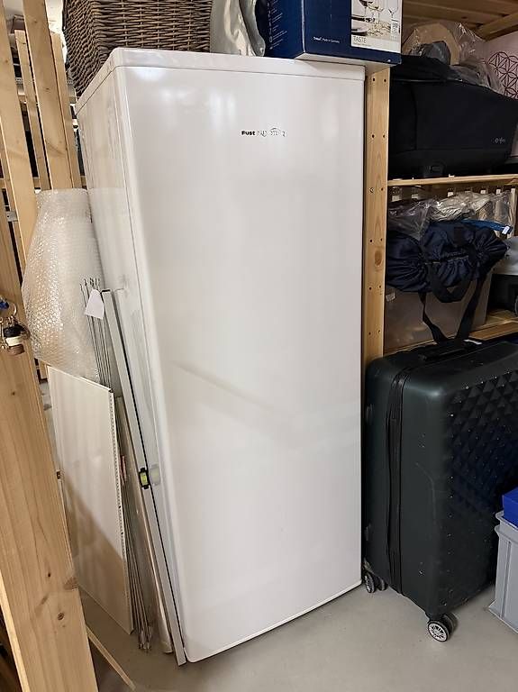 Congelatori: Fust PRIMOTECQ Tiefkühlschrank – Usato da Frauenfeld venduto da jes_qqm6 1