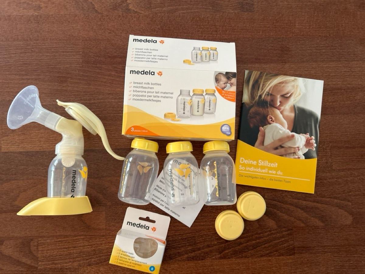 Medela Accessori per l’allattamento: Medela Milchpumpen mit Zubehör Set – Nuovo (secondo la descrizione) da Gerzensee venduto da Itali03