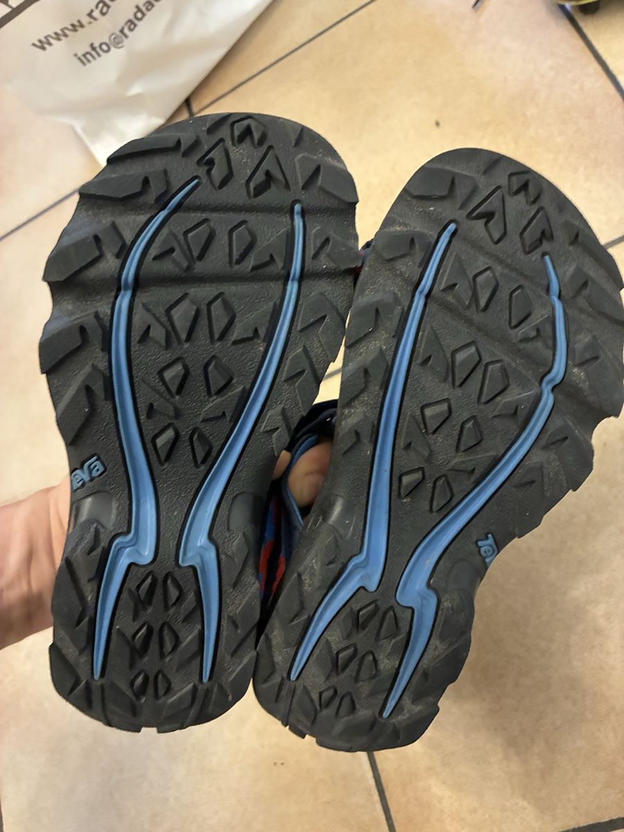 Teva Scarpe per ragazzi: Sandali Teva Bambino – Usato da Bodio TI venduto da raf_dn8n 2
