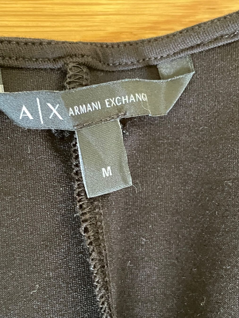 Armani Vestiti: Schwarzes Kleid ARMANI EXCHANGE aus Miami – Usato da Richterswil venduto da IrynaL 2