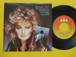 Bonnie Tyler – Holding Out For A Hero