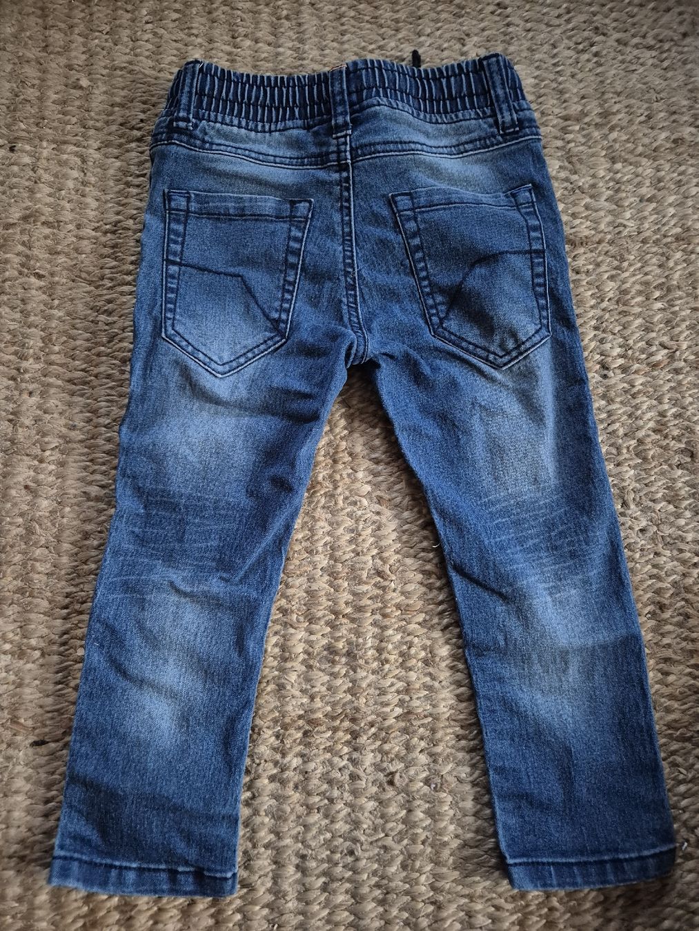 Hosen: 👖 Jean Jipin taille 92 – Gebraucht aus Yverdon-les-Bains von somiou 2