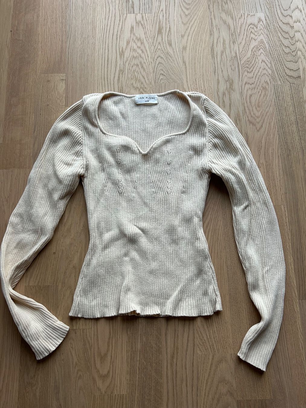 Maglioni & Felpe: Pulli Jan N June – Usato da Zürich venduto da ninahof