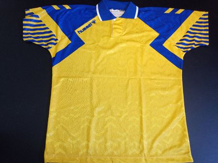 Hummel Retro Fussball Trikot, Grösse XL, Top Zustand!