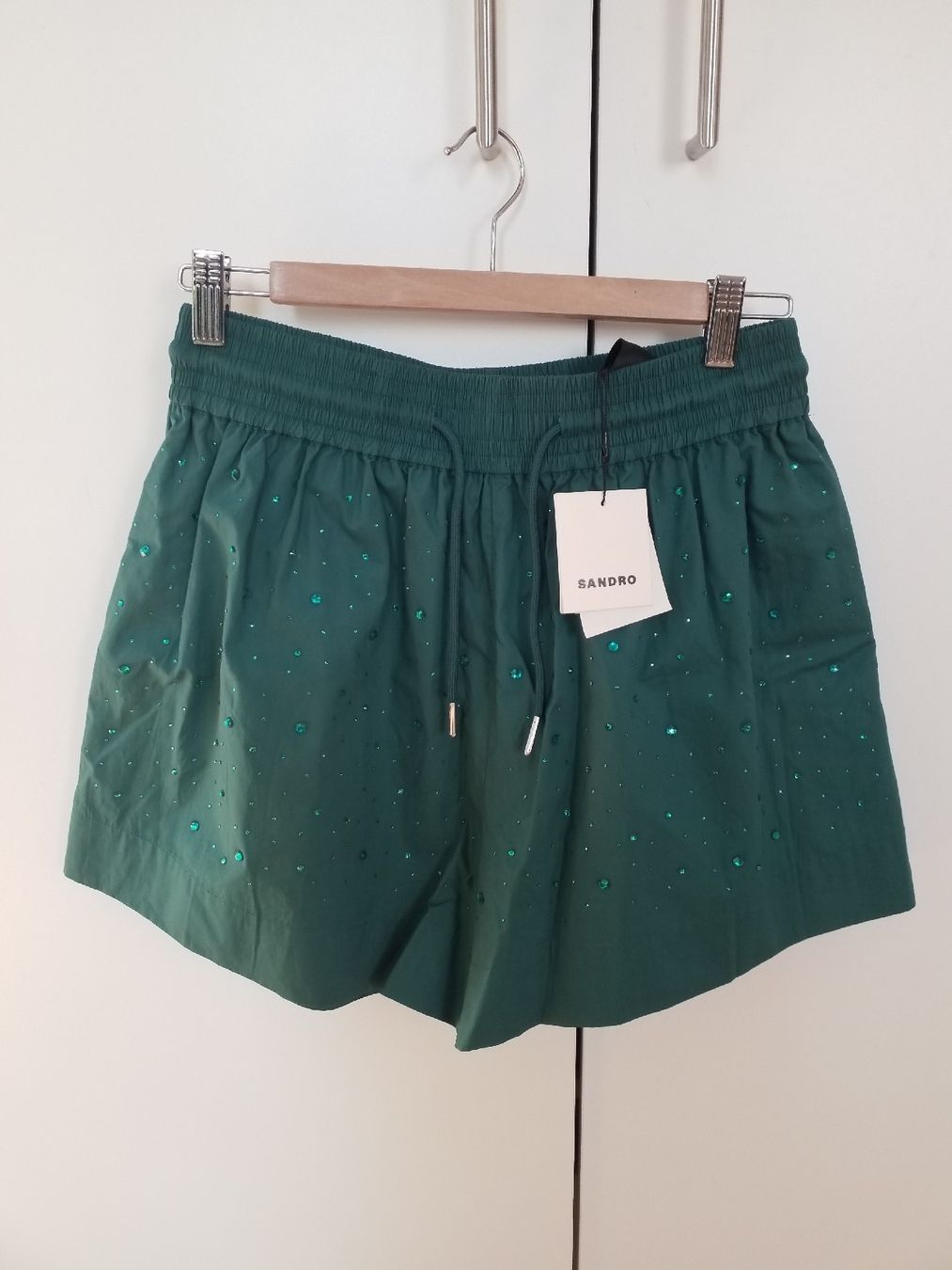 Sandro Pantaloni: Sandro shorts – Nuovo e nell'imballaggio originale da Luzern venduto da _Lobster_