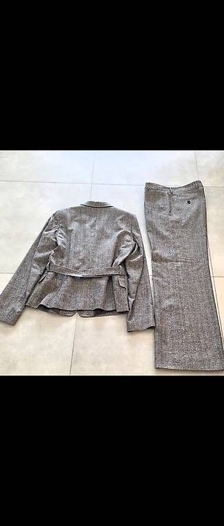Gérard Darel Completi & Tailleur: Tailleur pantalon Gerard Darel – Usato da Monteggio venduto da jea_6xcn 1