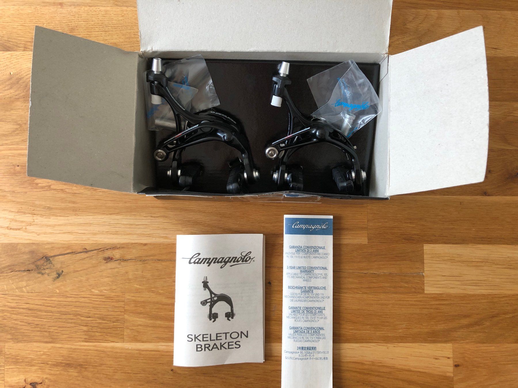 Campagnolo Pezzi di ricambio: Campagnolo Super Record Bremszangen Neu – Nuovo e nell'imballaggio originale da Riehen venduto da flohropax