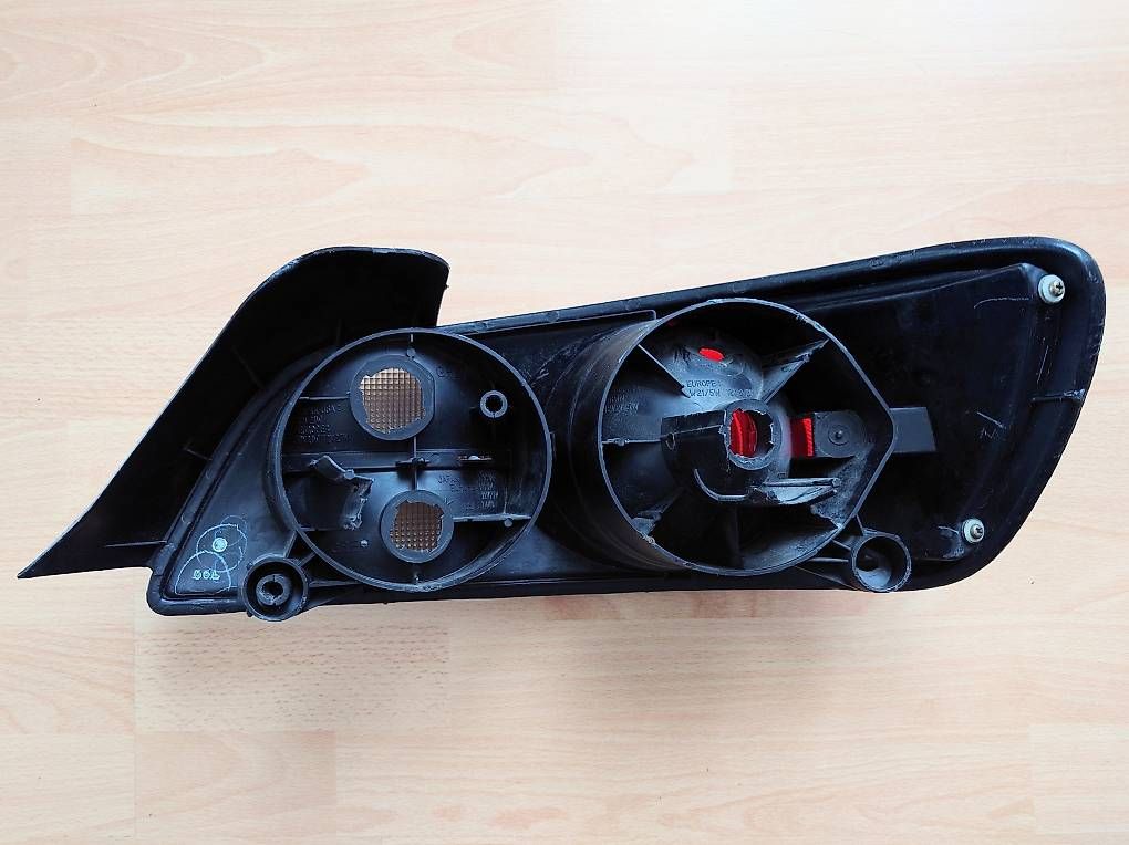 Fari: Honda S2000 Rückleuchte links – Usato da Leuzigen venduto da Darcry 1