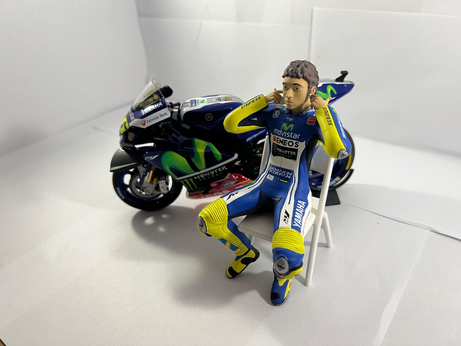 Minichamps Kit di modellismo & Modellini statici: Valentino Rossi Lot 3 – Usato da Sergey venduto da Mascotte00