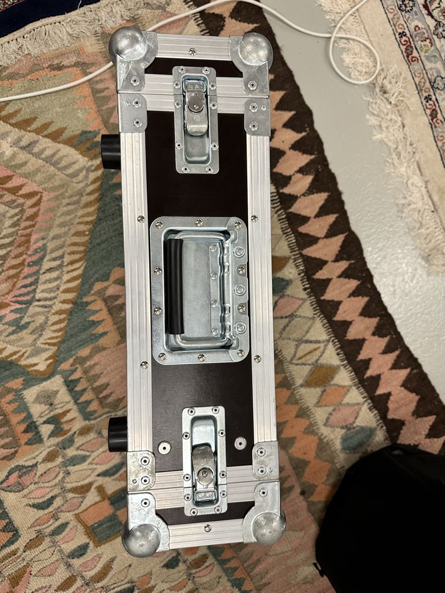 Altri accessori: 19 Zoll Rack Case Thon schwarz – Usato da Zürich venduto da ulloadi 2