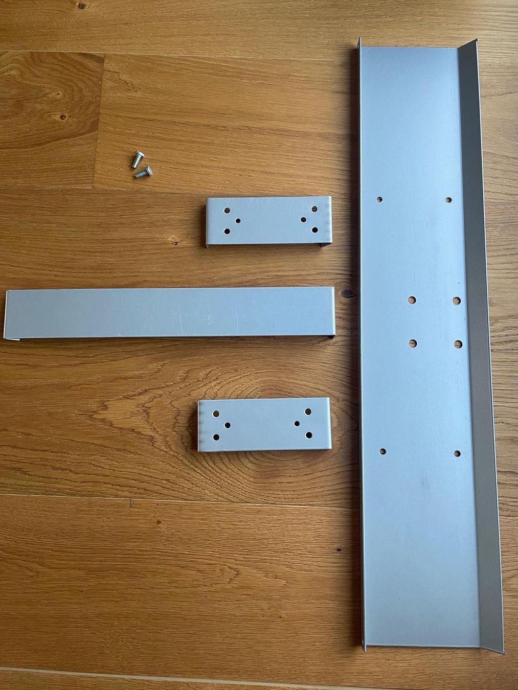 Supporti a parete: Universal Slim TV-Wandhalterung – Nuovo (secondo la descrizione) da Winznau venduto da Lauralavera1 1