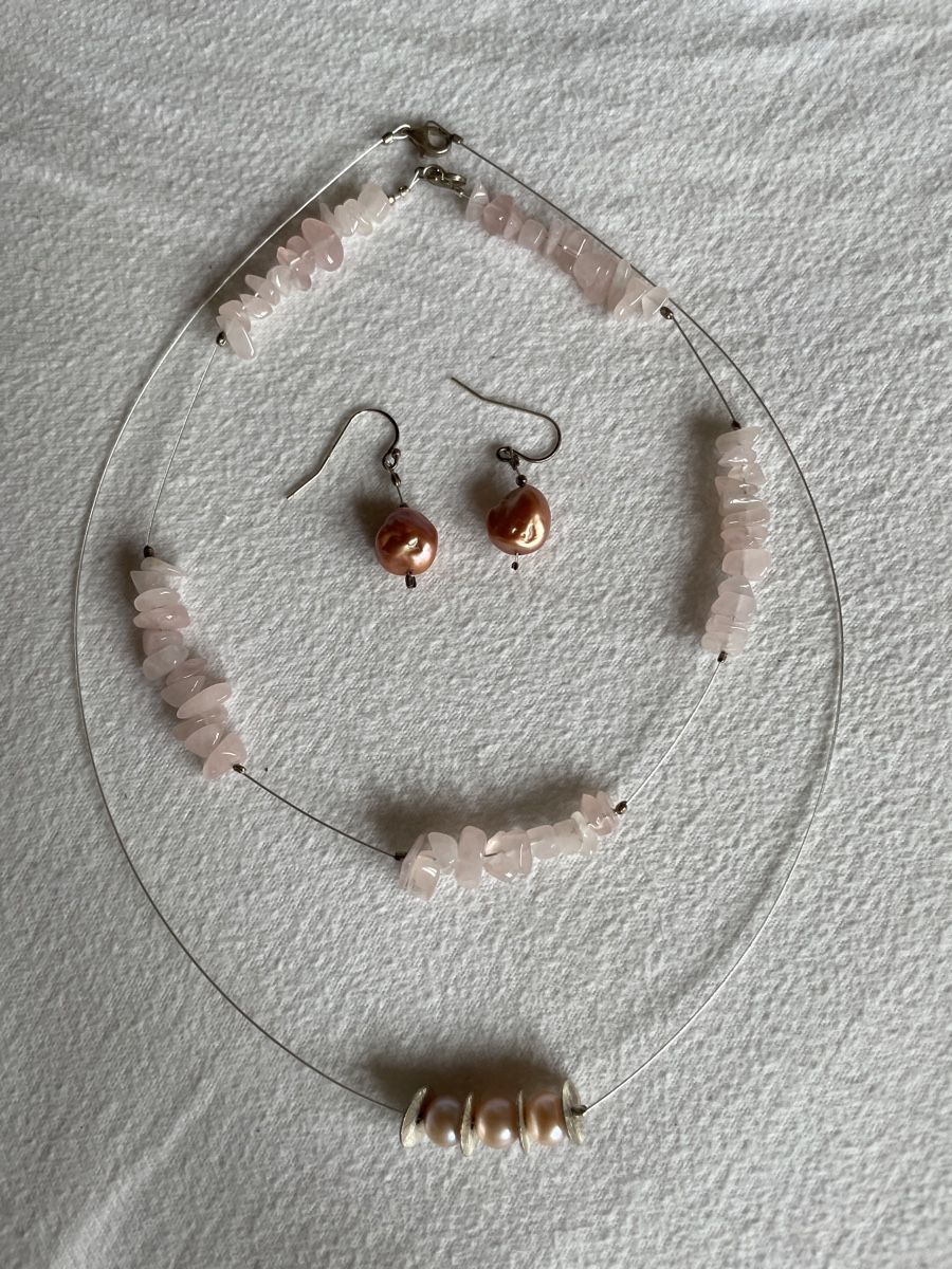Sonstiger Schmuck: <Schmuckset: Rosenquarz & Perlen> – Gebraucht aus Münsingen von Secondhand89