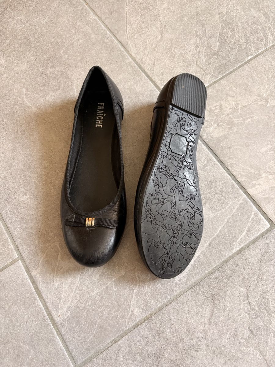 Damenschuhe: Ballerinas schwarz Grösse 40 mit Schleife – Neu (gemäss Beschreibung) aus Buchs ZH von AlexM8511